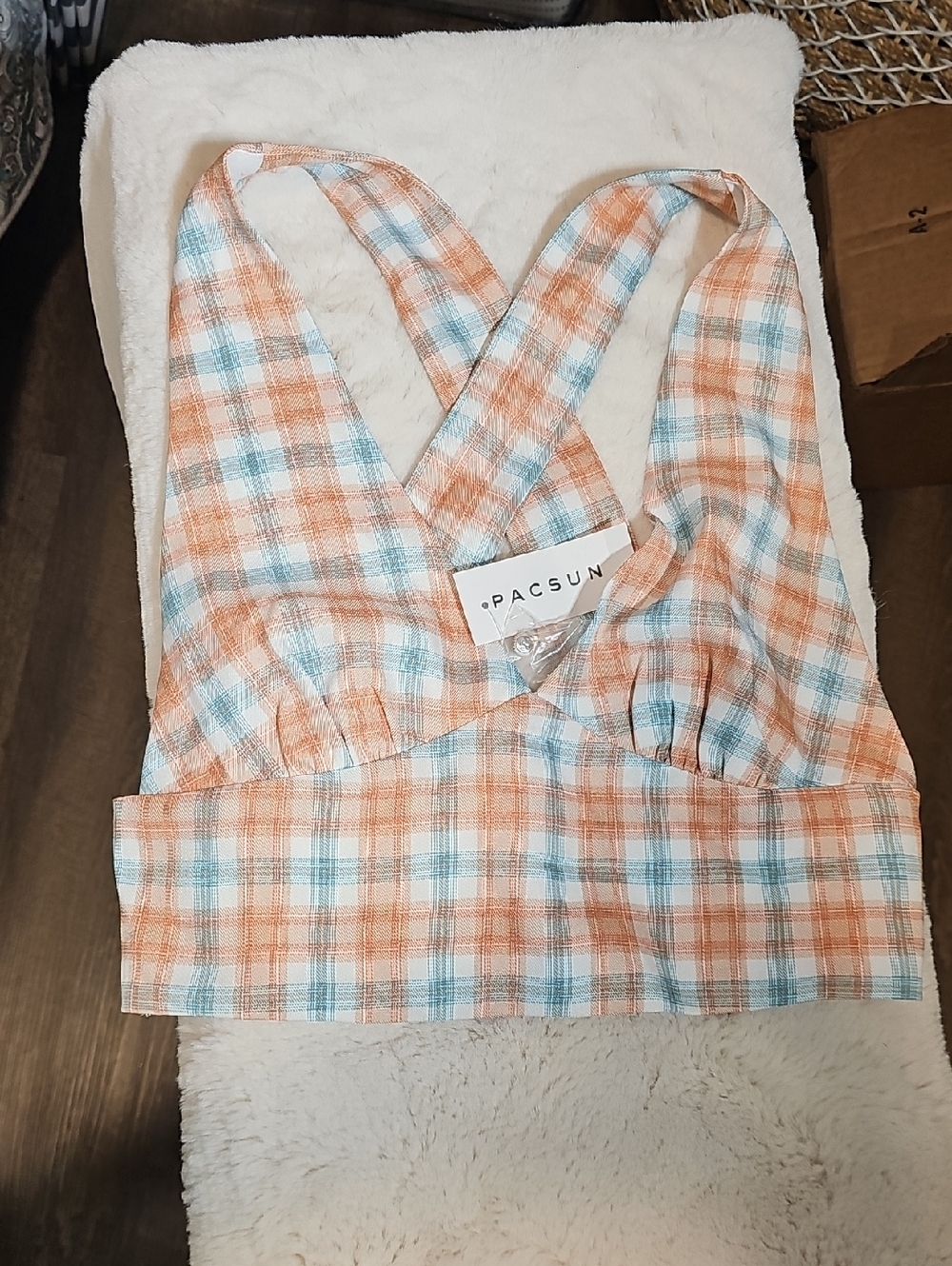 PacSun Plaid V‑Neck Crop Top - Peach & Light Blue